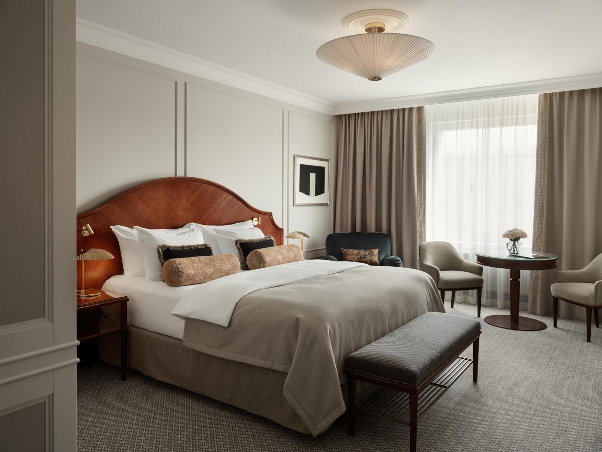 Premium Deluxe King spa access
